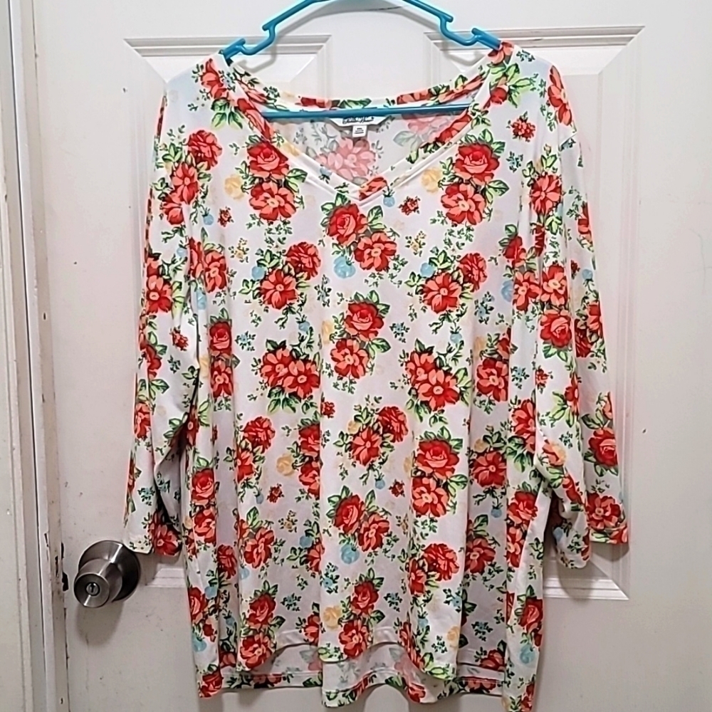 The Pioneer Woman Floral V-Neck Top Womens‎ XXL White Red Rose 3/4 Sleeve Blouse